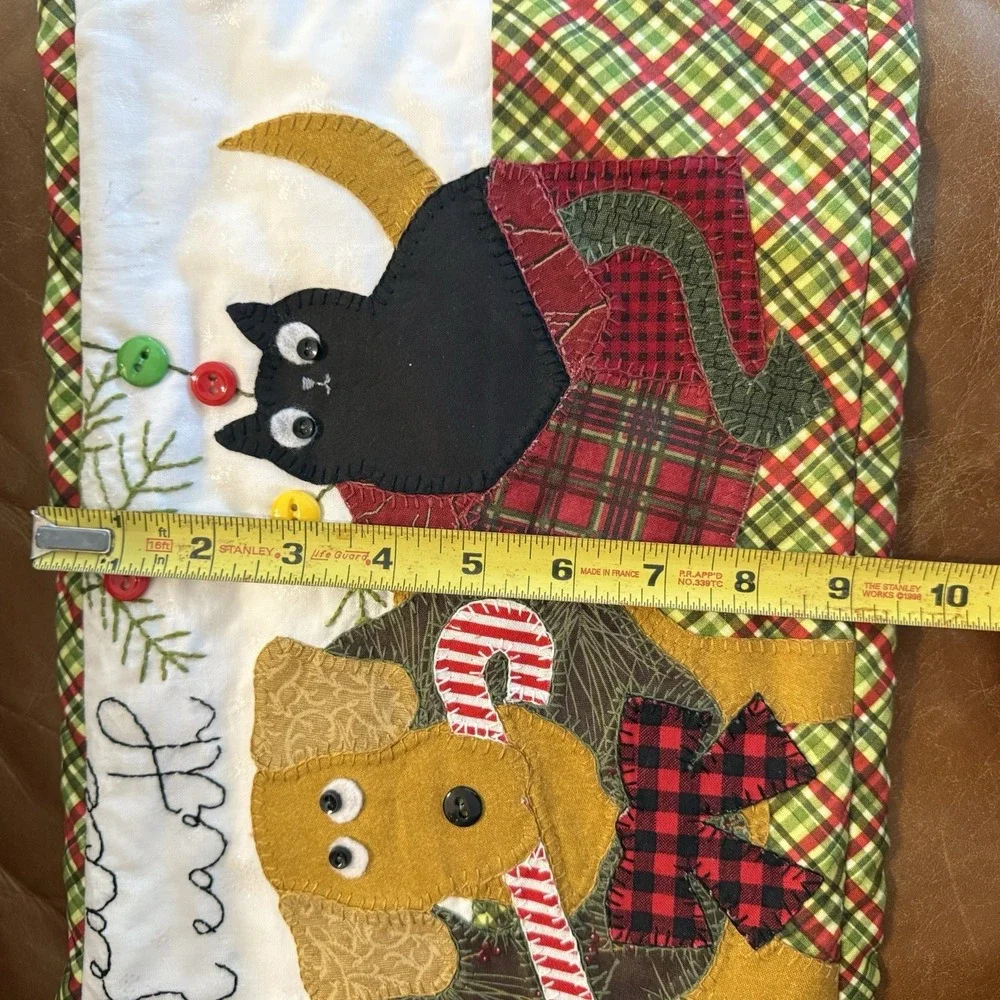 Handmade Christmas Wall Hanging Quilted Dog Black Cat Red Green Peace On Earth